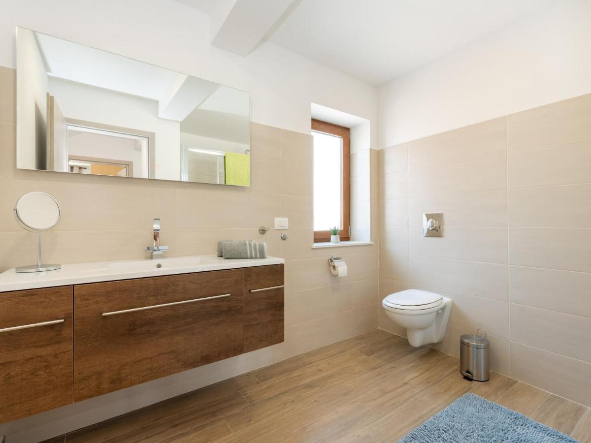 Tranquil Holiday Home In Labin With Private Swimming Pool Екстер'єр фото